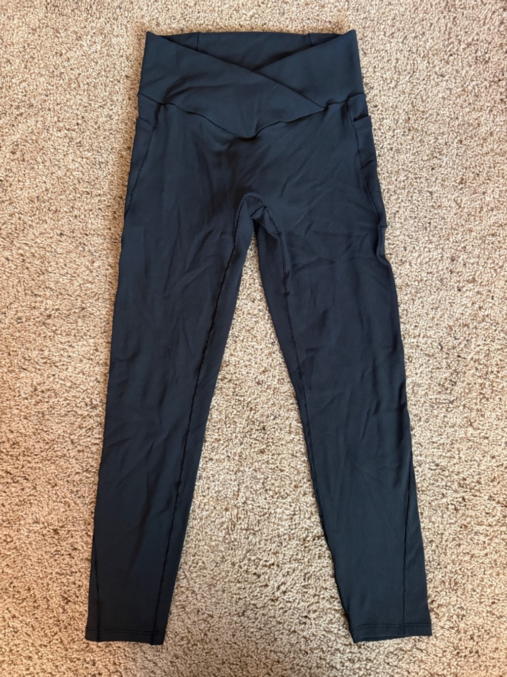 HALARA Black High-Waist Cross-Front Leggings